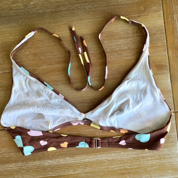 *SOLD* VS BROWN WITH CLORED HEARTS BIKINI TOP - Picture 4 of 5